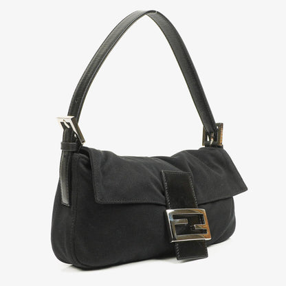Fendi Baguette Schultertasche aus schwarzem Neopren
