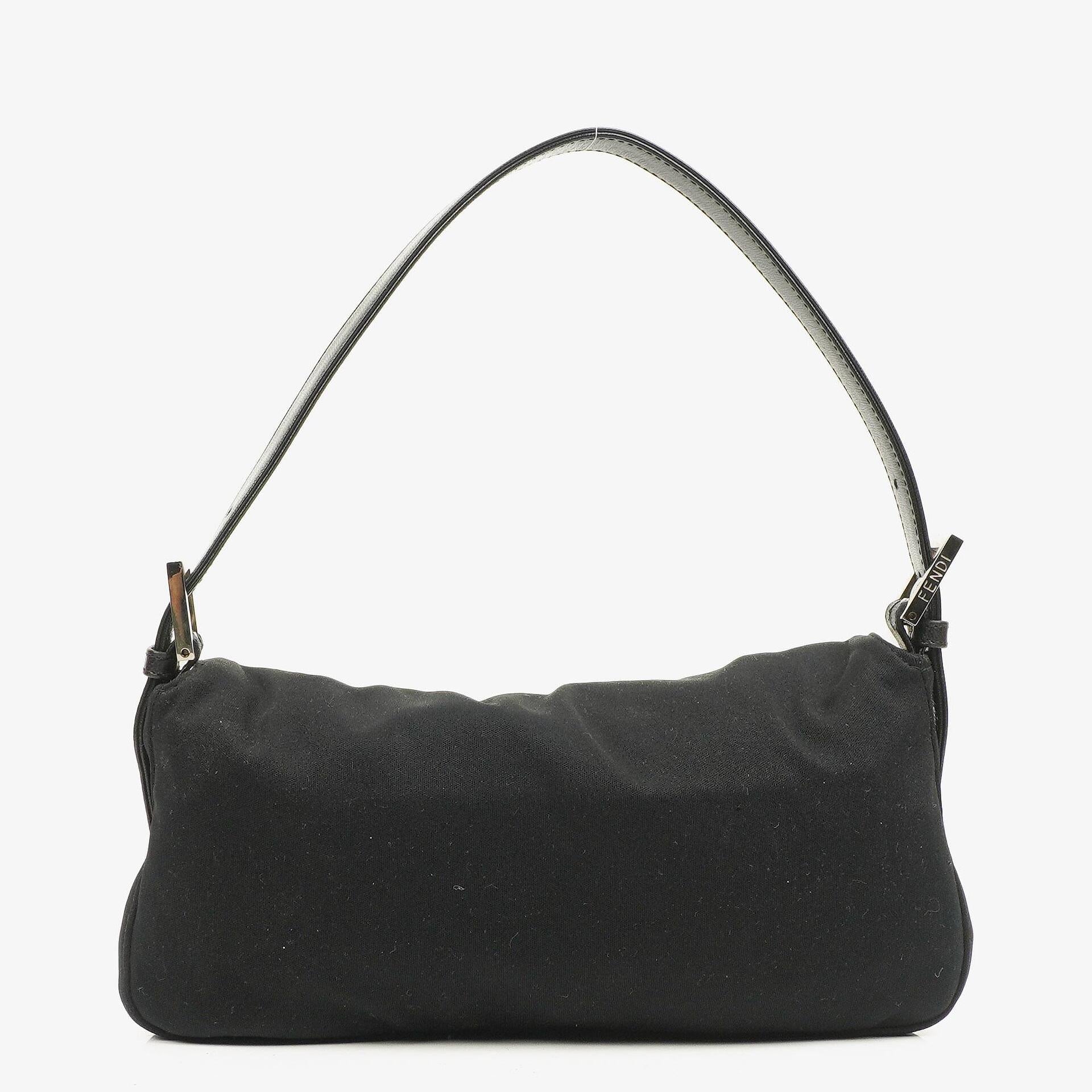 Fendi Baguette Schultertasche aus schwarzem Neopren