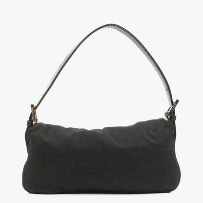 Fendi Baguette Schultertasche aus schwarzem Neopren