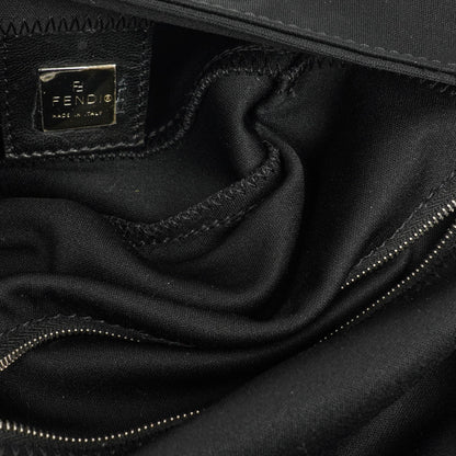 Fendi Baguette Schultertasche aus schwarzem Neopren