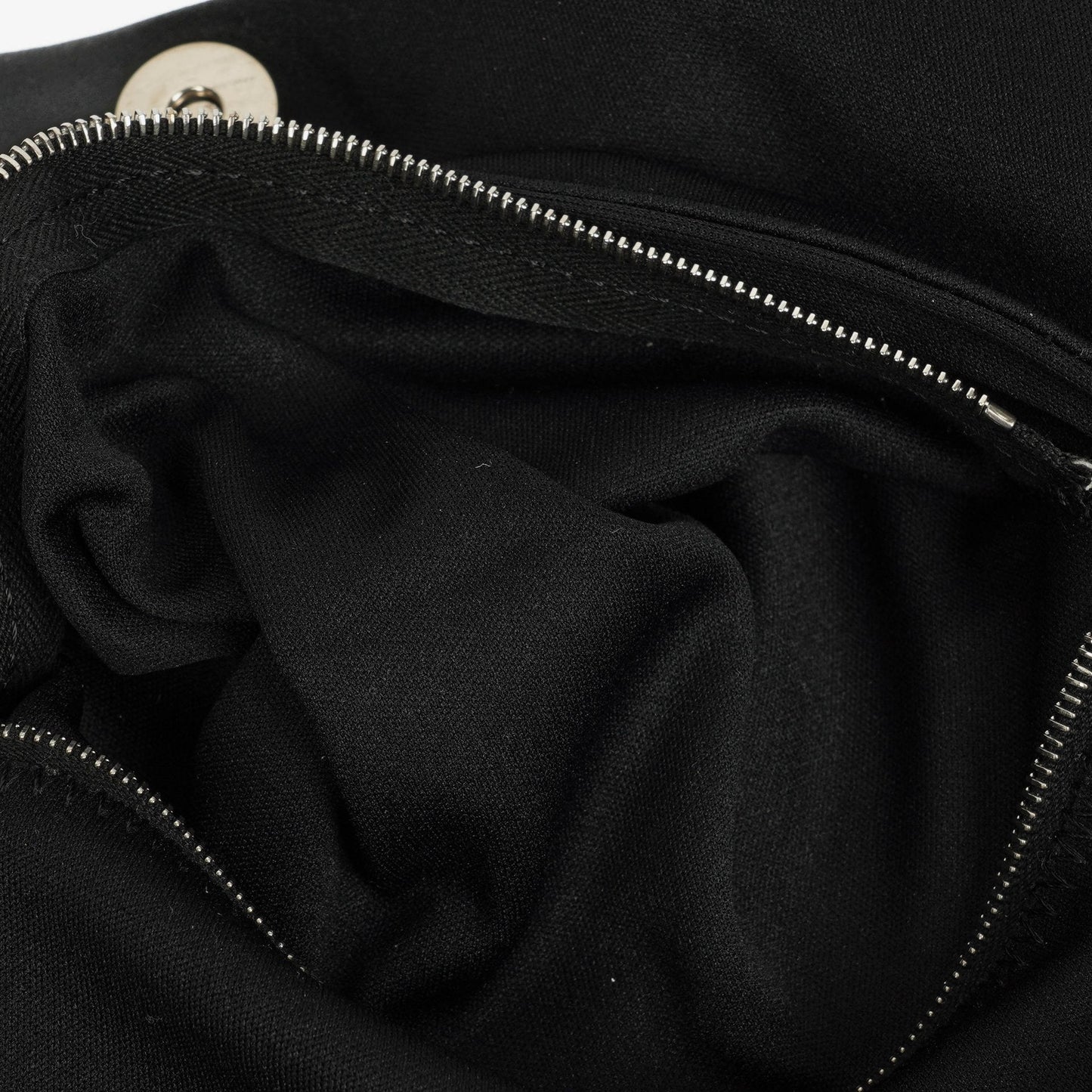 Fendi Baguette Schultertasche aus schwarzem Neopren