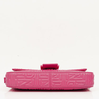 Fendi Baguette Schultertasche aus Nappa in Logo/Fuxia