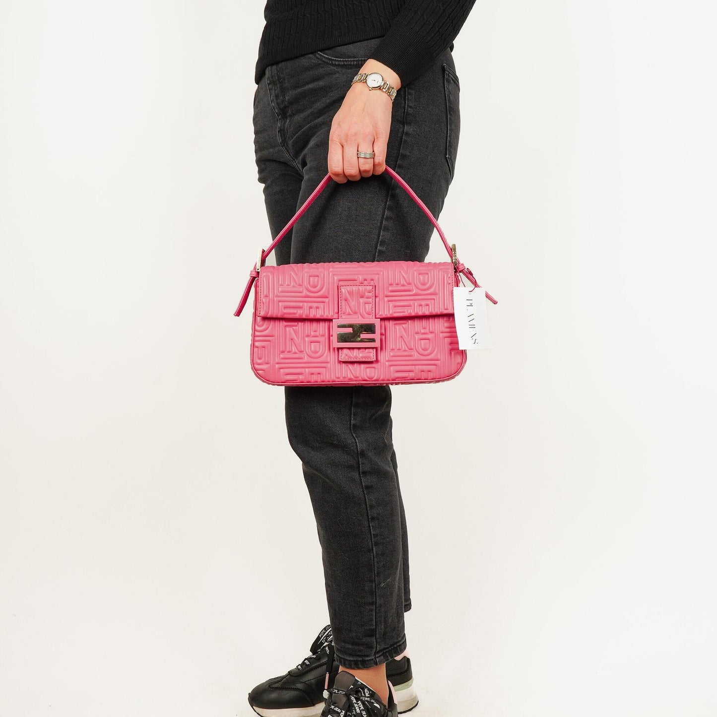 Fendi Baguette Schultertasche aus Nappa in Logo/Fuxia