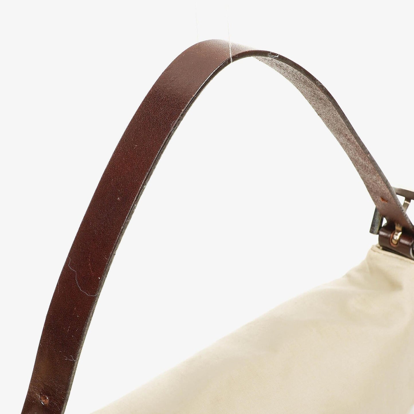 Fendi Baguette Schultertasche in neutraler Farbe