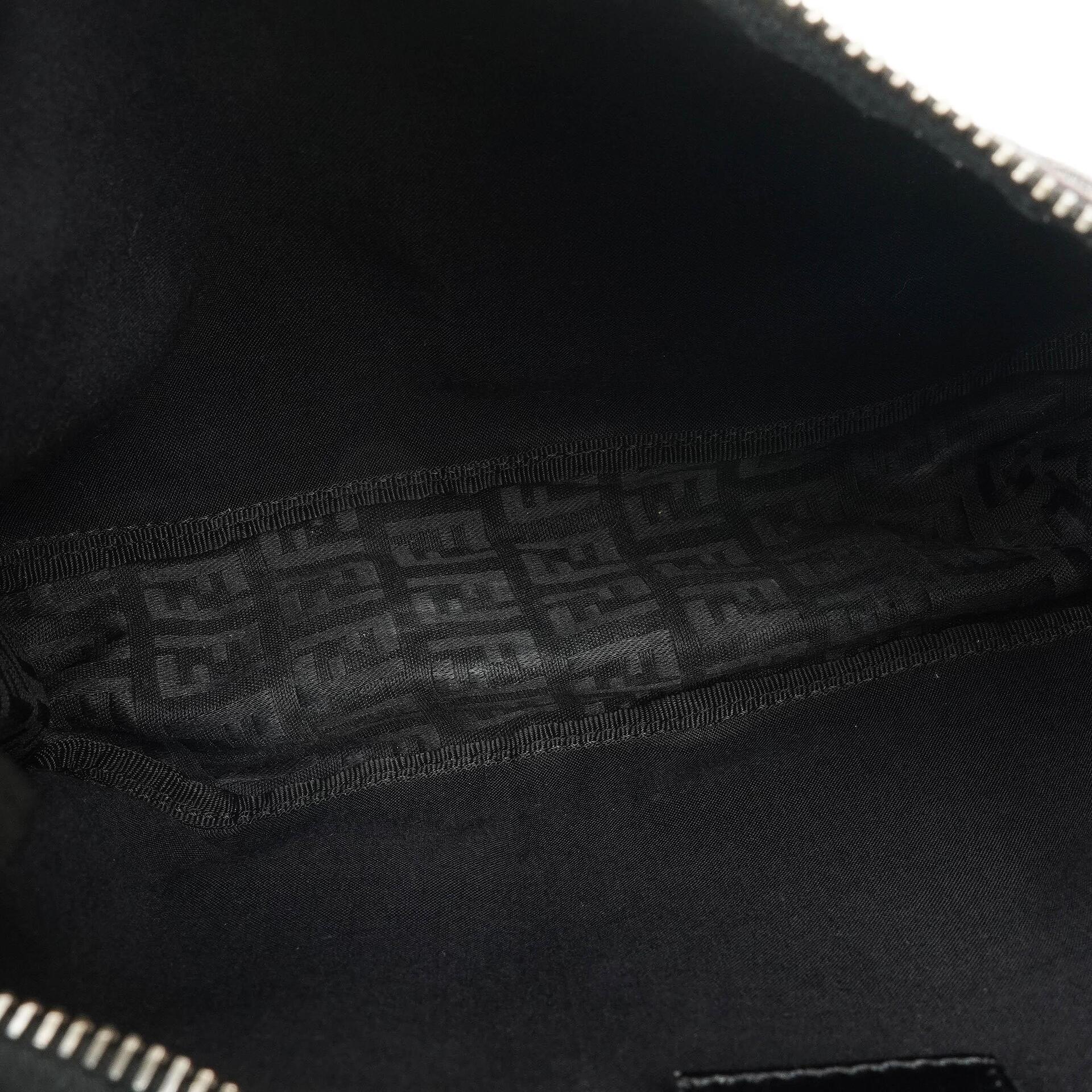 Fendi Baguette Zucchino Handtasche Schwarz Canvas