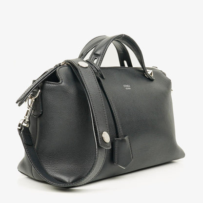 Fendi Große By The Way Tasche aus schwarzem genarbtem Kalbsleder
