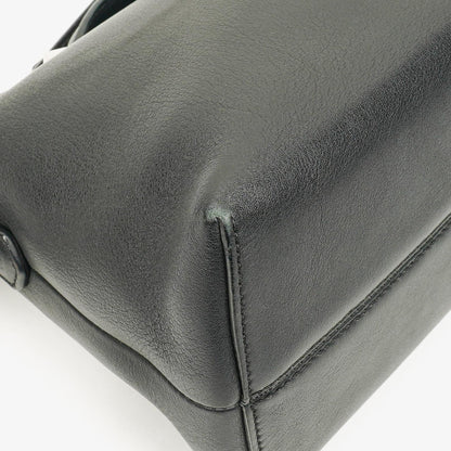 Fendi Große By The Way Tasche aus schwarzem genarbtem Kalbsleder
