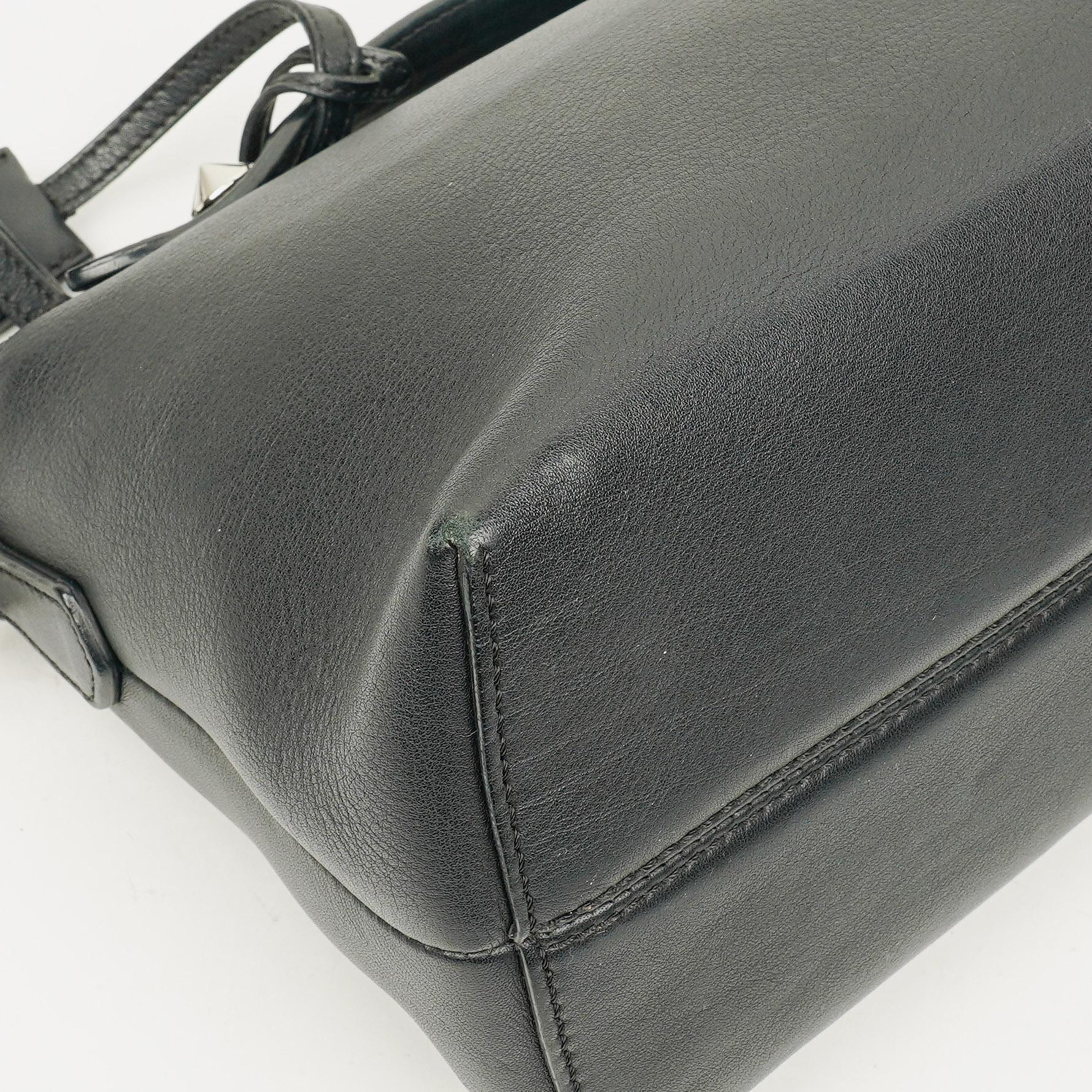 Fendi Große By The Way Tasche aus schwarzem genarbtem Kalbsleder
