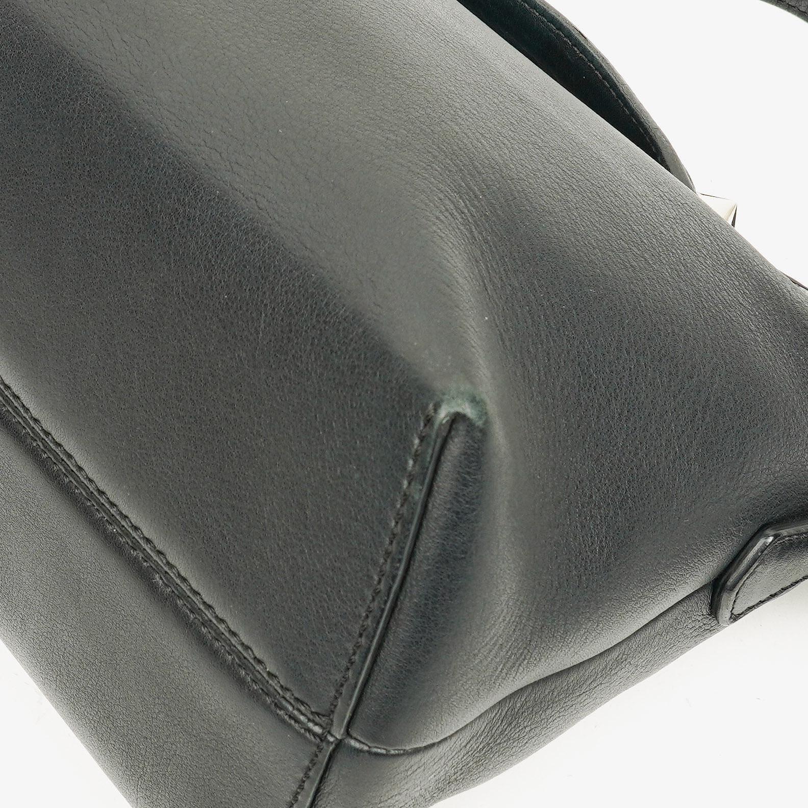 Fendi Große By The Way Tasche aus schwarzem genarbtem Kalbsleder