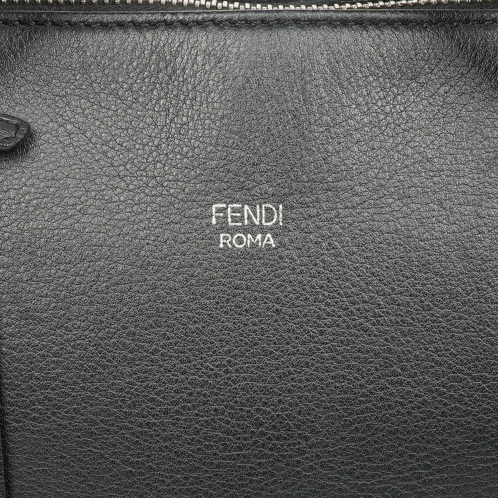 Fendi Große By The Way Tasche aus schwarzem genarbtem Kalbsleder