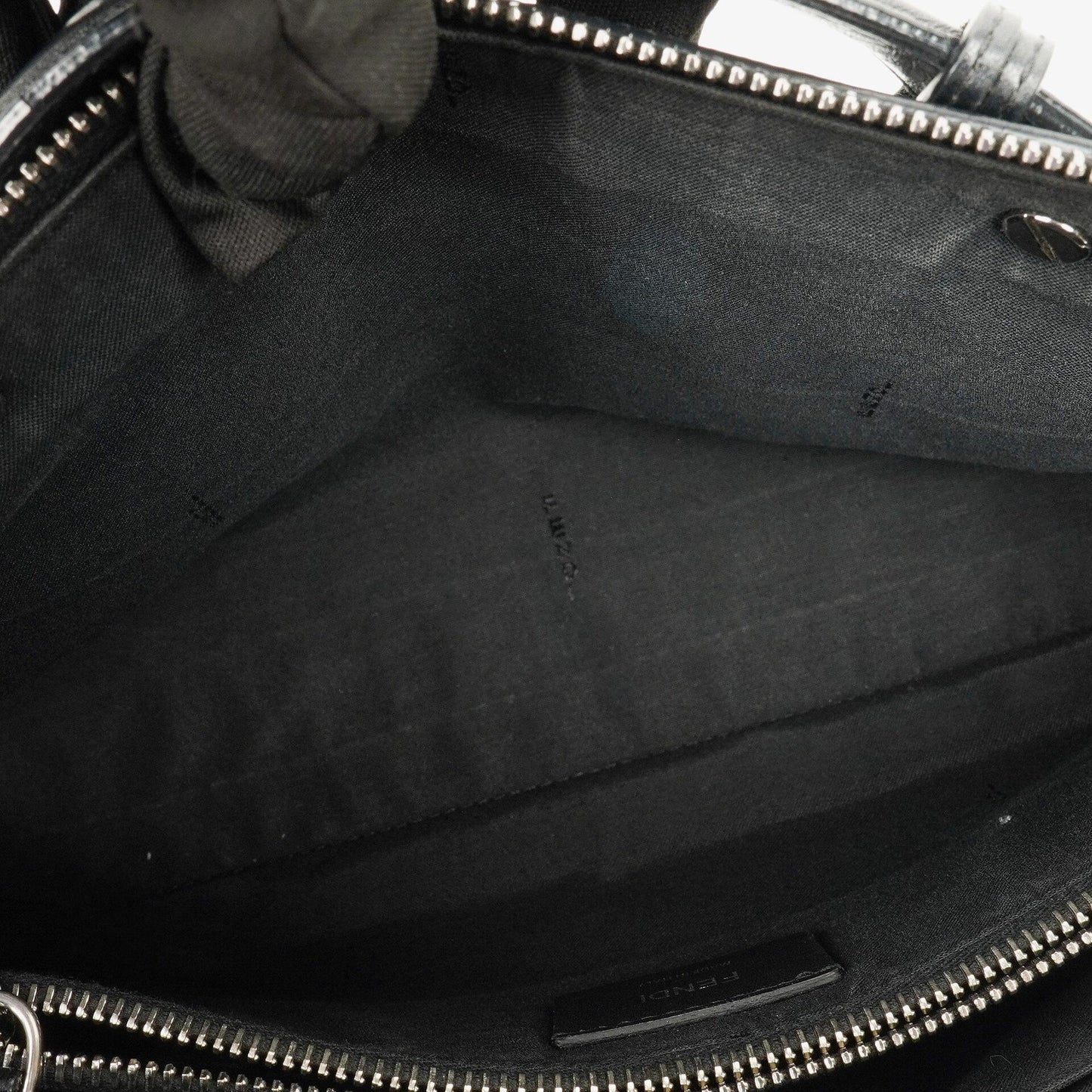 Fendi Große By The Way Tasche aus schwarzem genarbtem Kalbsleder