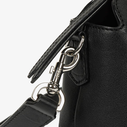 Fendi By The Way Medium Boston Tasche aus schwarzem Leder