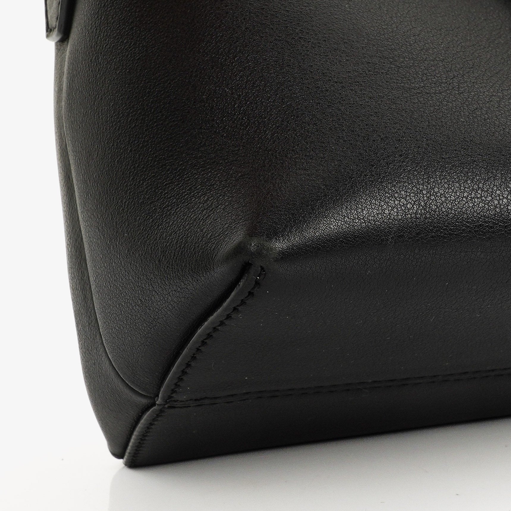 Fendi By The Way Medium Boston Tasche aus schwarzem Leder