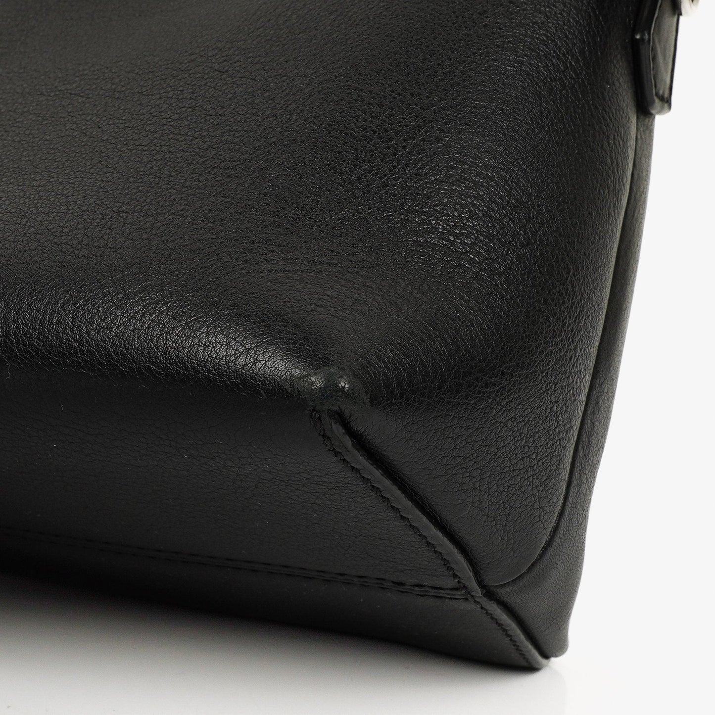 Fendi By The Way Medium Boston Tasche aus schwarzem Leder
