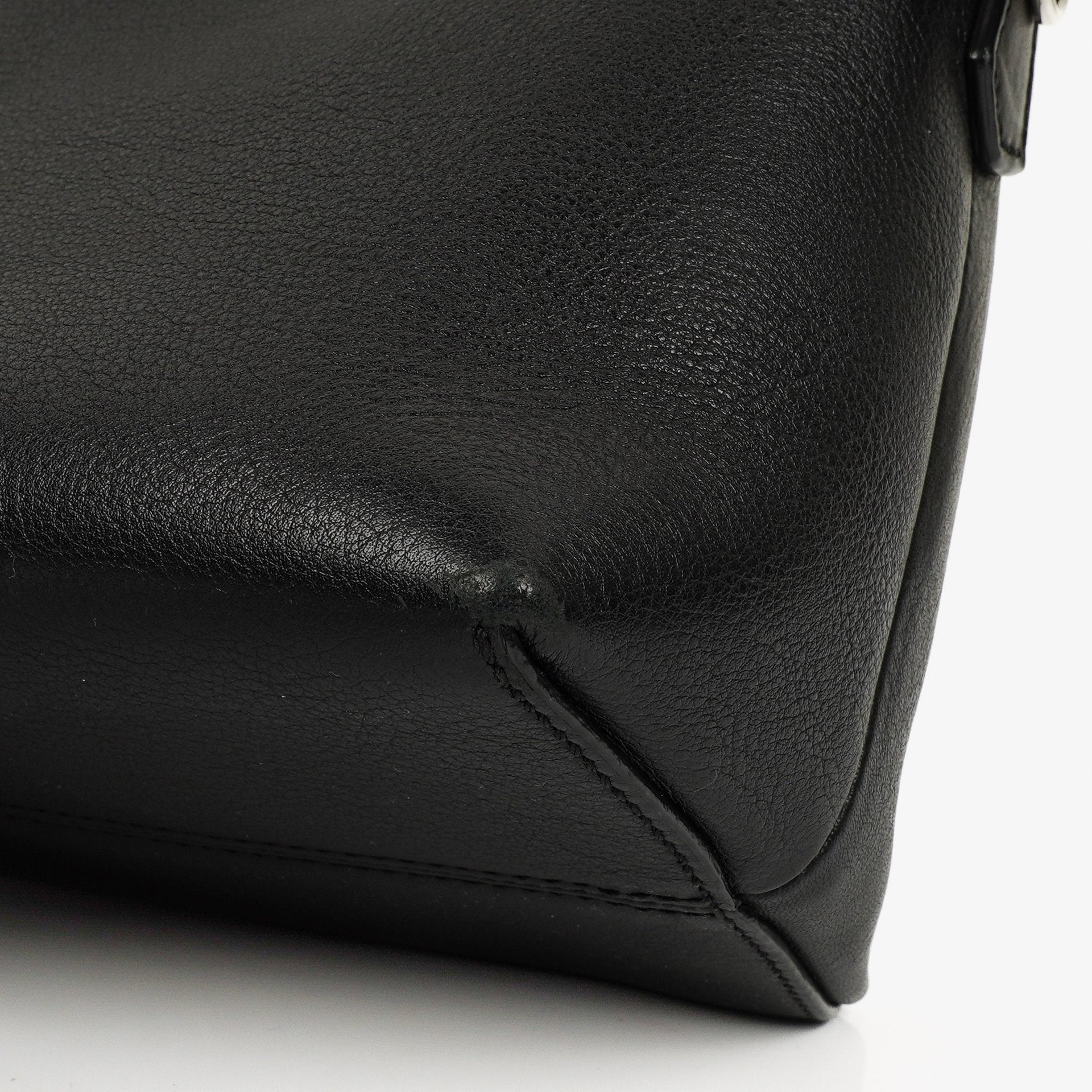 Fendi By The Way Medium Boston Tasche aus schwarzem Leder
