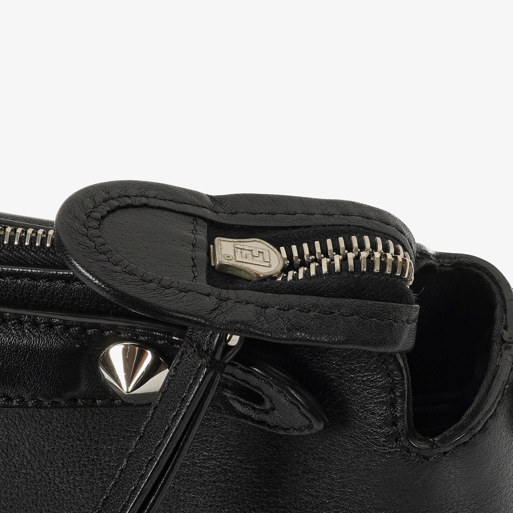 Fendi By The Way Medium Boston Tasche aus schwarzem Leder