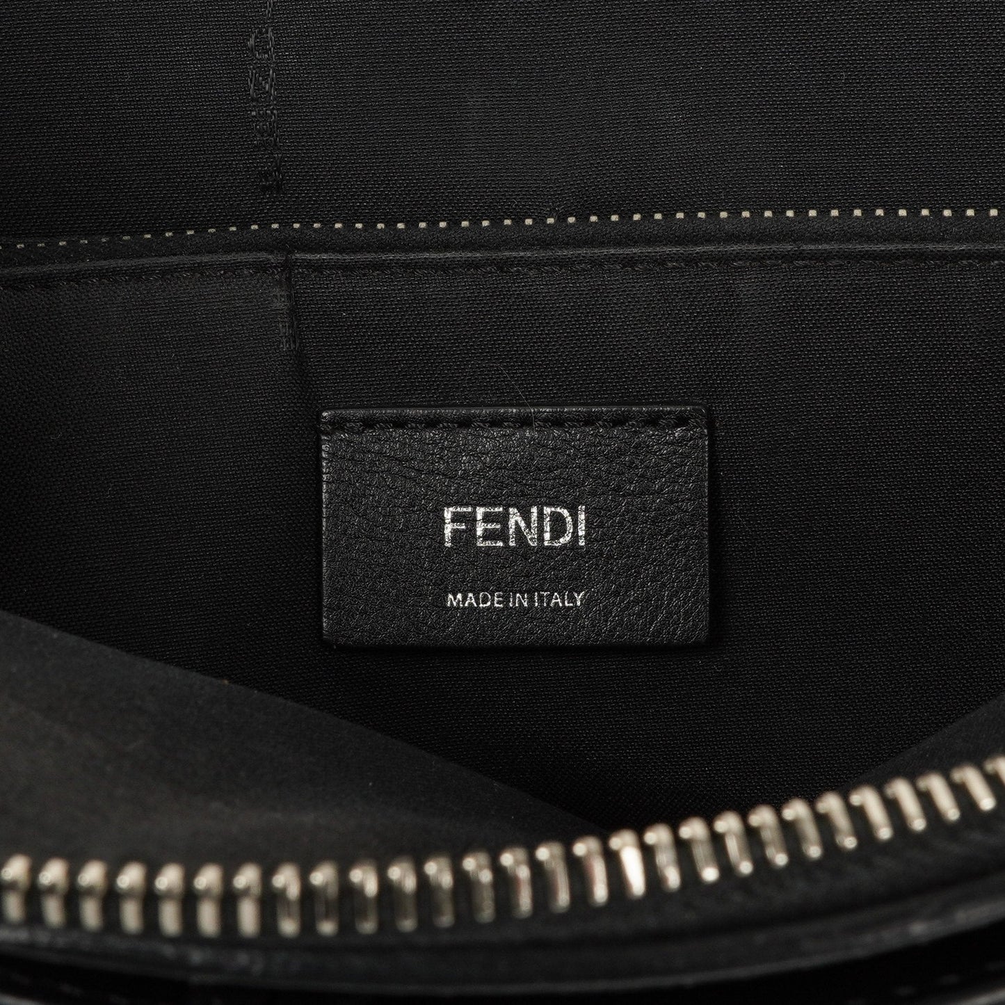 Fendi By The Way Medium Boston Tasche aus schwarzem Leder