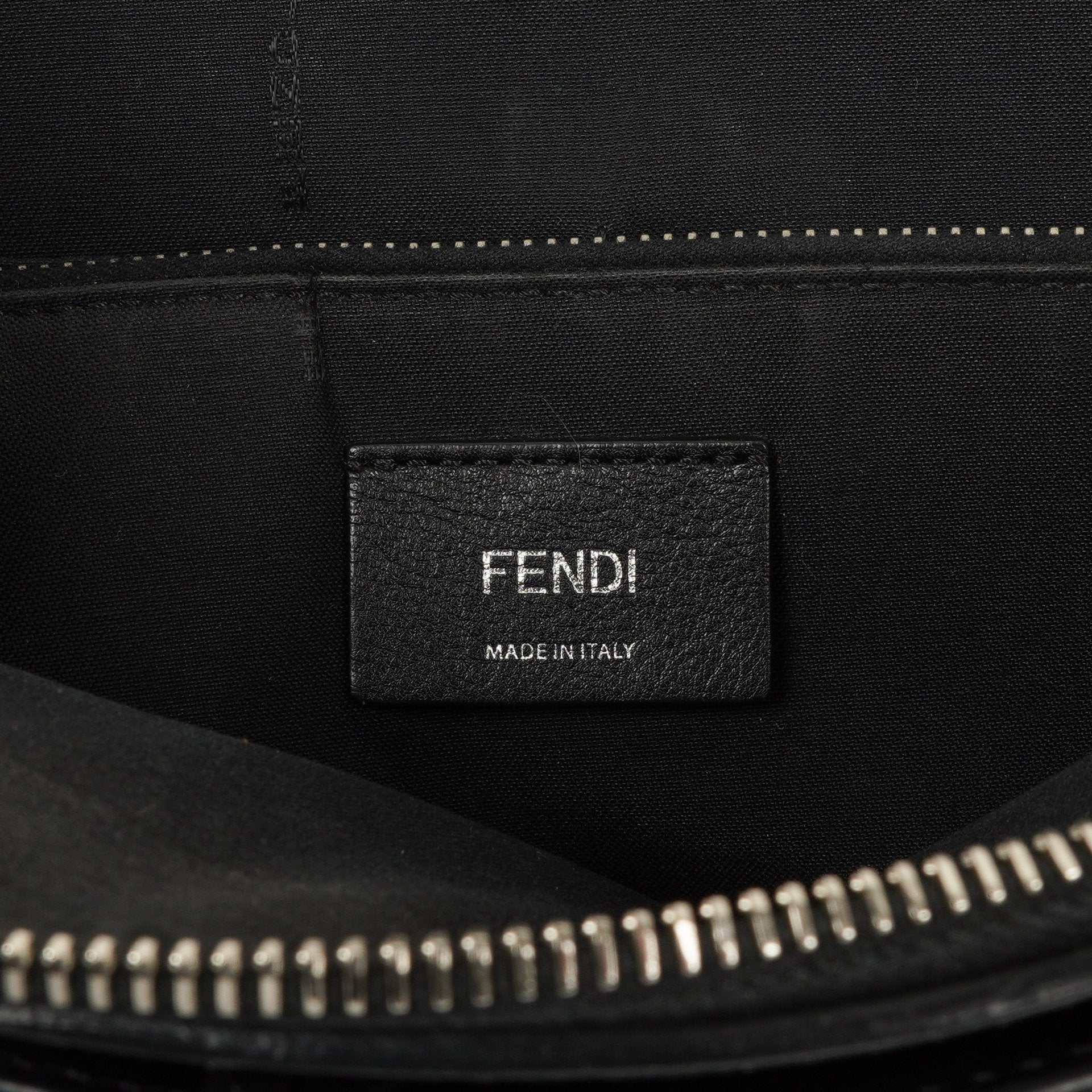 Fendi By The Way Medium Boston Tasche aus schwarzem Leder