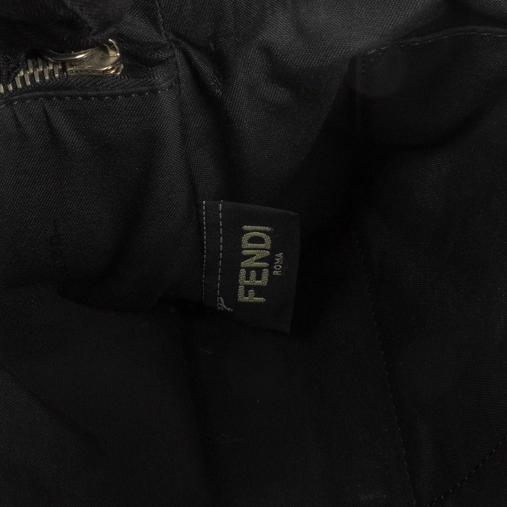 Fendi By The Way Medium Boston Tasche aus schwarzem Leder