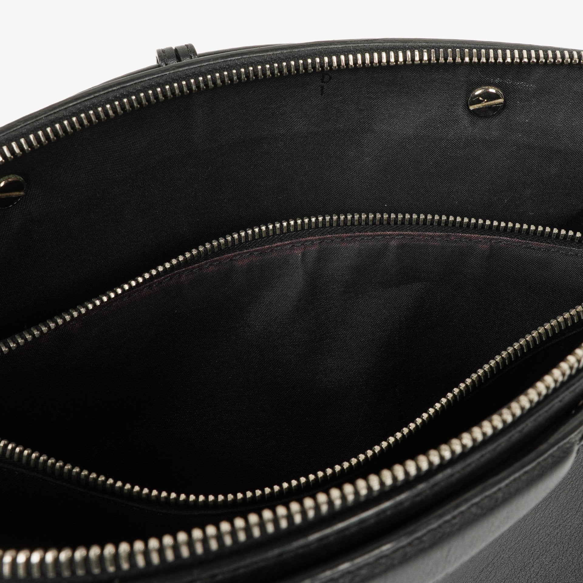 Fendi By The Way Medium Boston Tasche aus schwarzem Leder