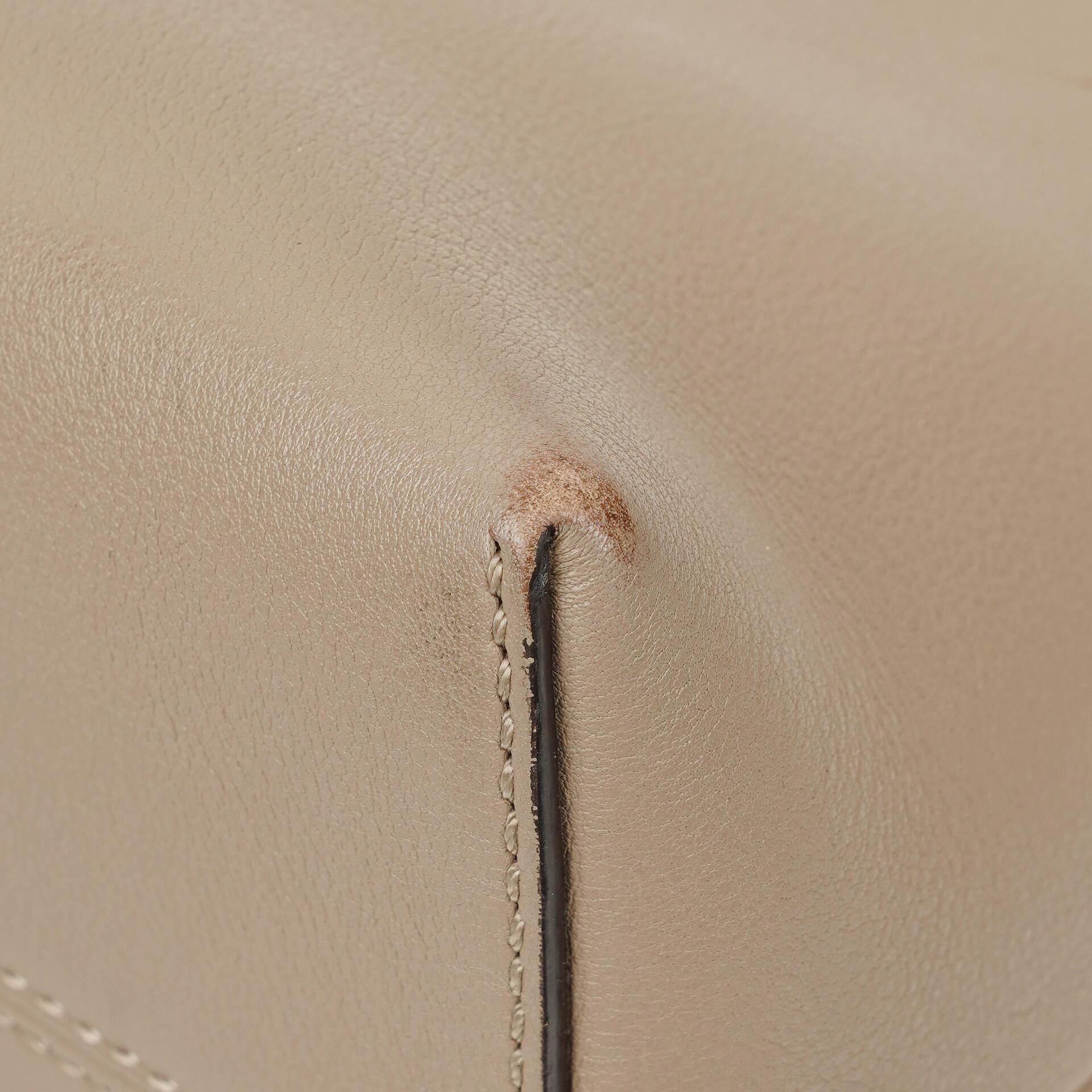 Fendi By The Way Vitello Dolce Torto Mittelgroße Tasche