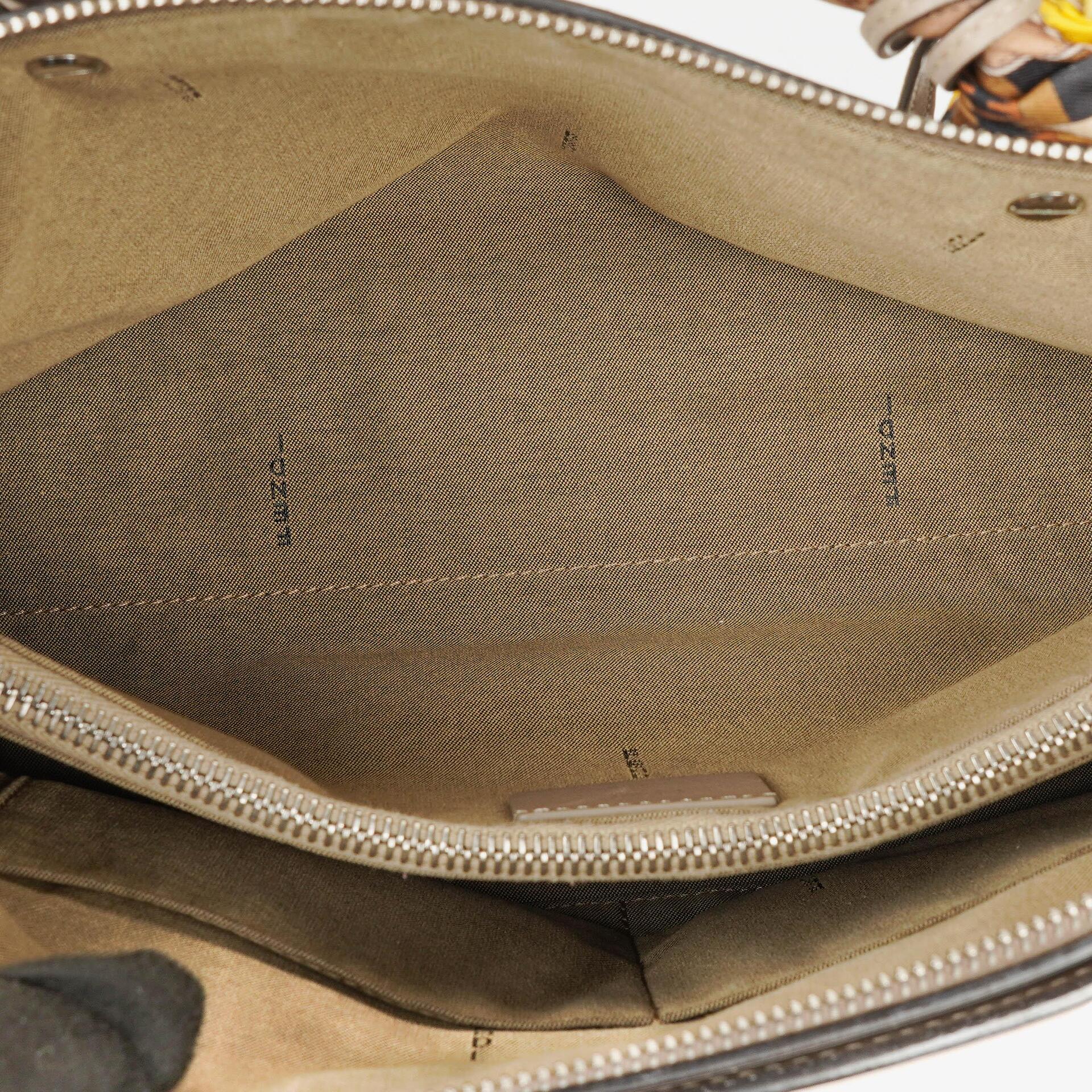 Fendi By The Way Vitello Dolce Torto Mittelgroße Tasche