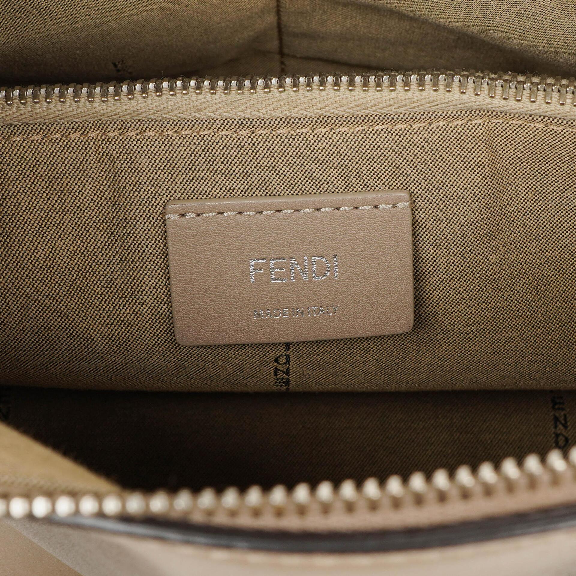 Fendi By The Way Vitello Dolce Torto Mittelgroße Tasche