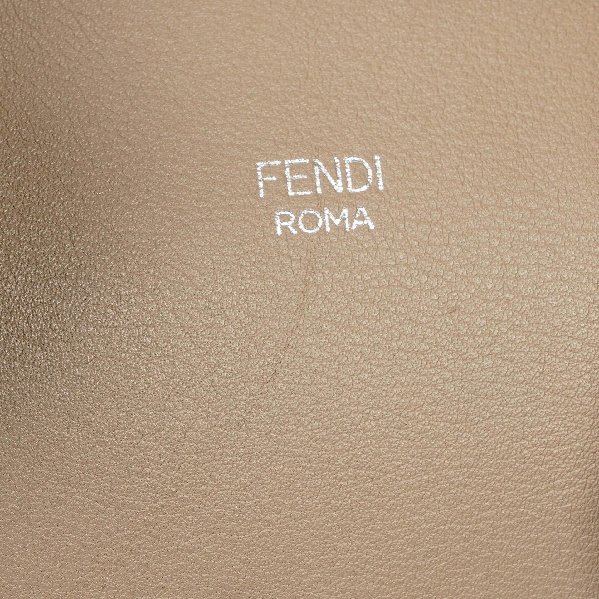 Fendi By The Way Vitello Dolce Torto Mittelgroße Tasche