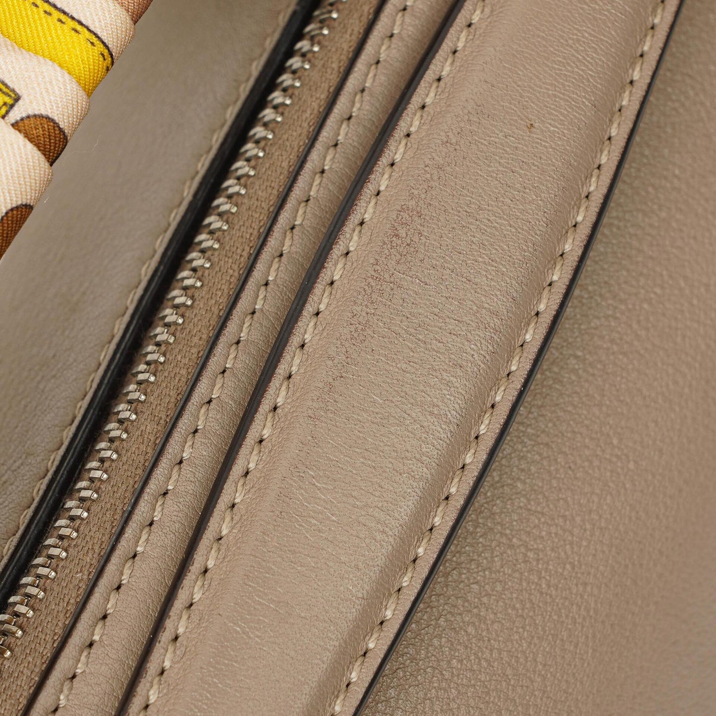 Fendi By The Way Vitello Dolce Torto Mittelgroße Tasche