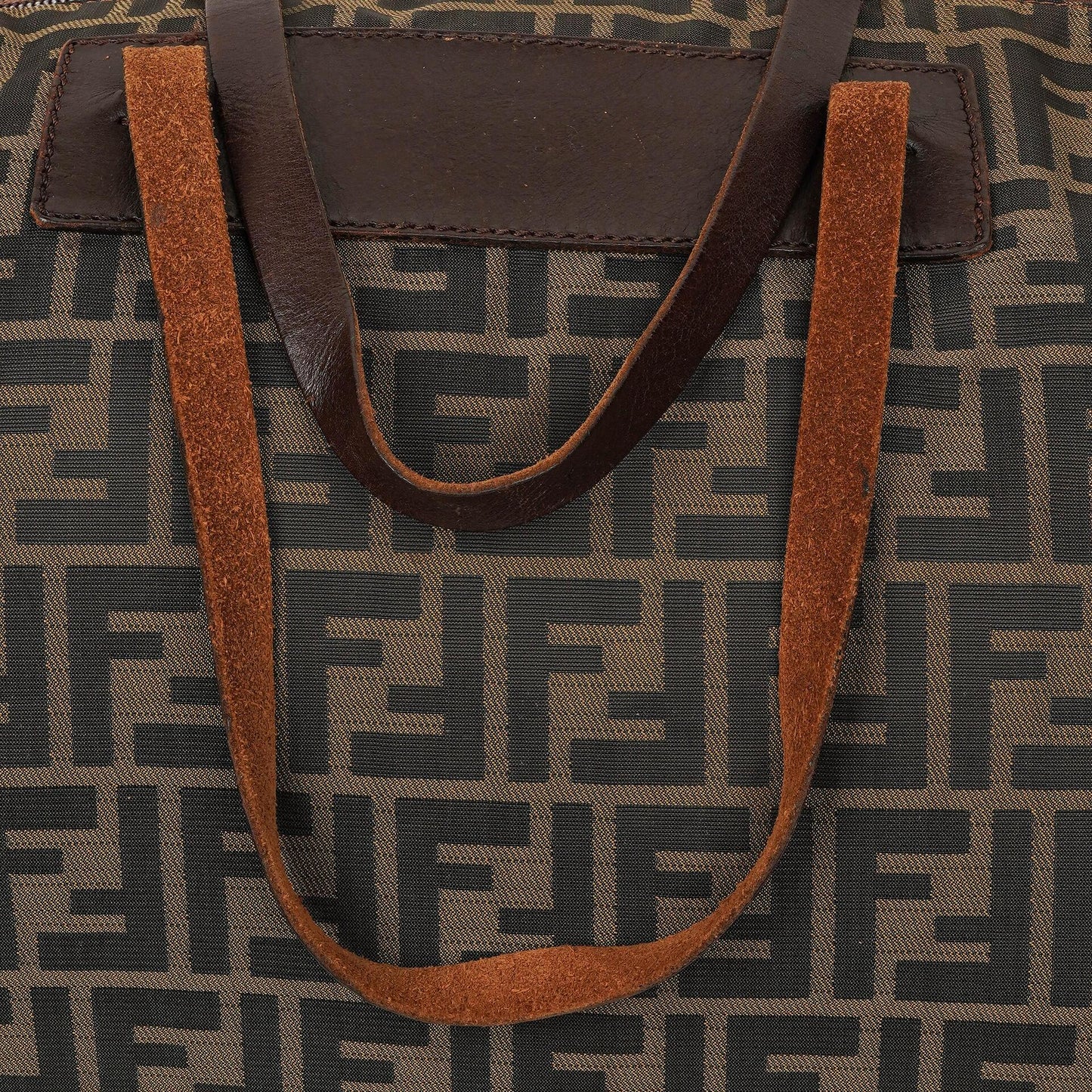 Fendi FF Zucca Tragetasche in Braun