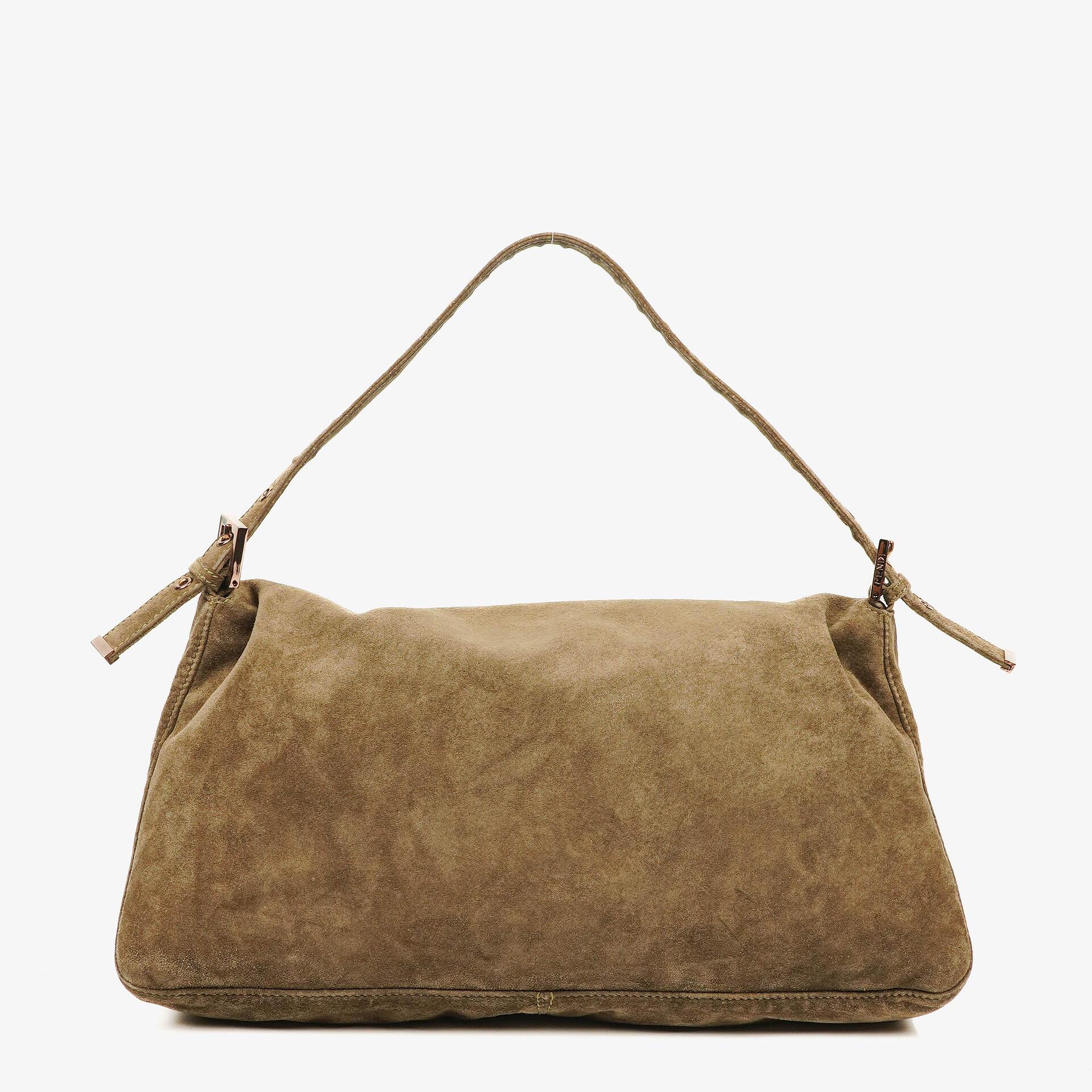 Fendi Große Mama Baguette Schultertasche aus Wildleder