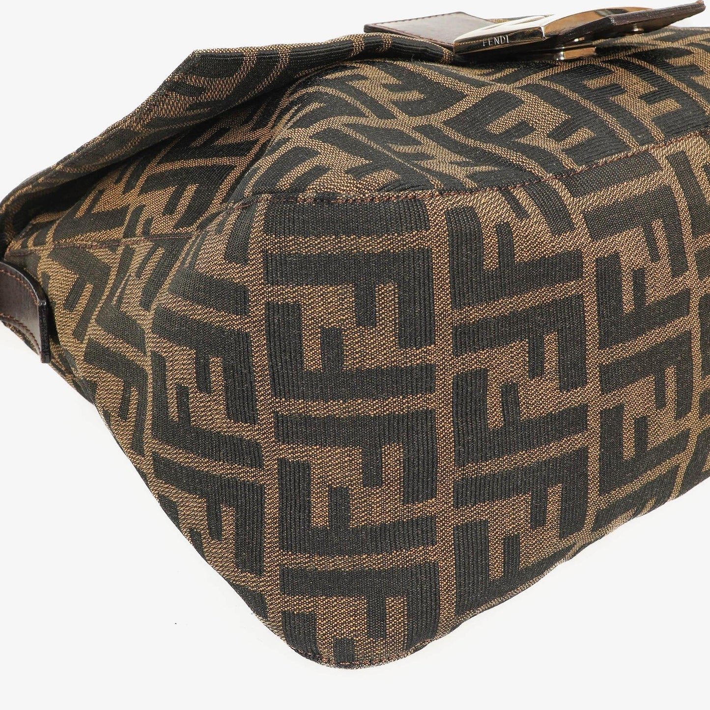 Fendi Mama Baguette Zucca Schultertasche in Braun
