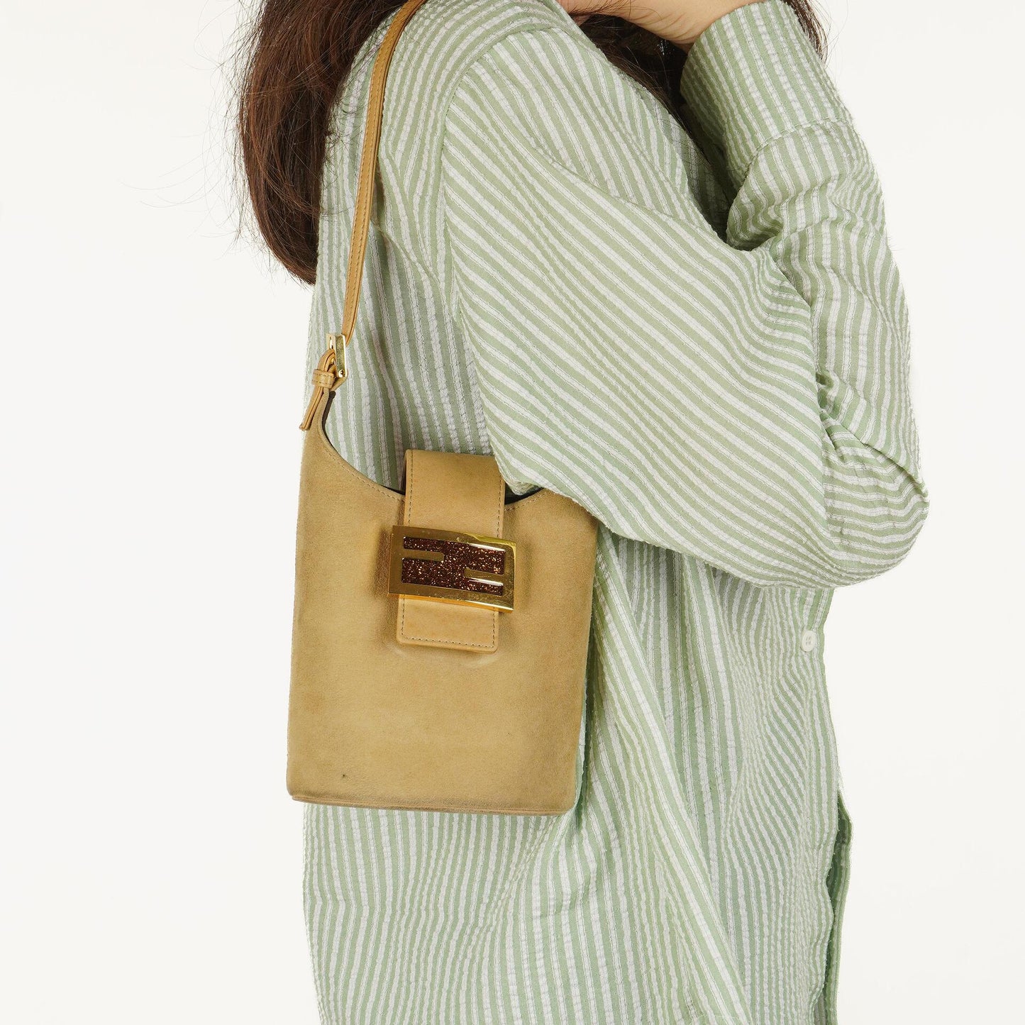 Fendi Mini Bucket Bag aus Wildleder und Leder
