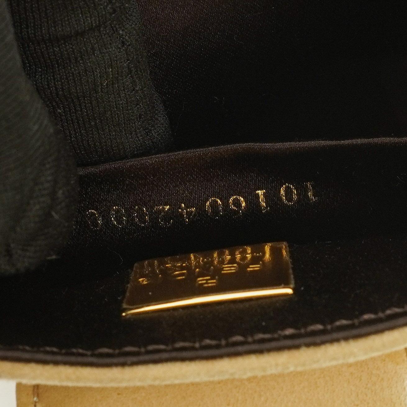 Fendi Mini Bucket Bag aus Wildleder und Leder