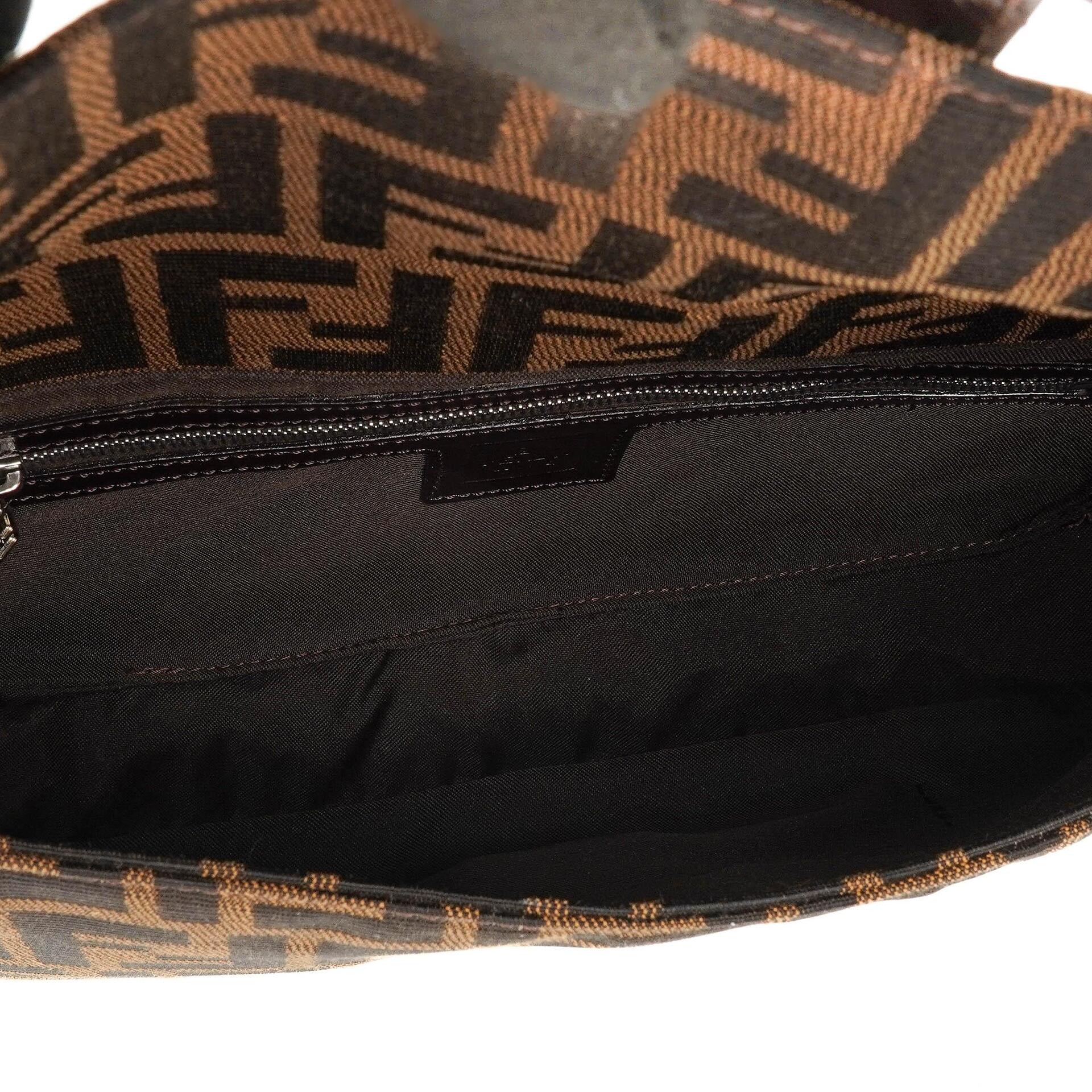 Fendi Zucca Baguette FF Schultertasche Braun