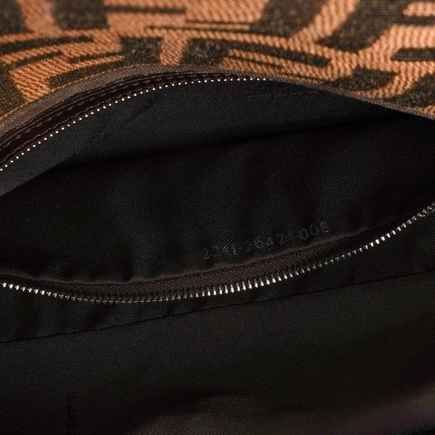 Fendi Zucca Baguette FF Schultertasche Braun