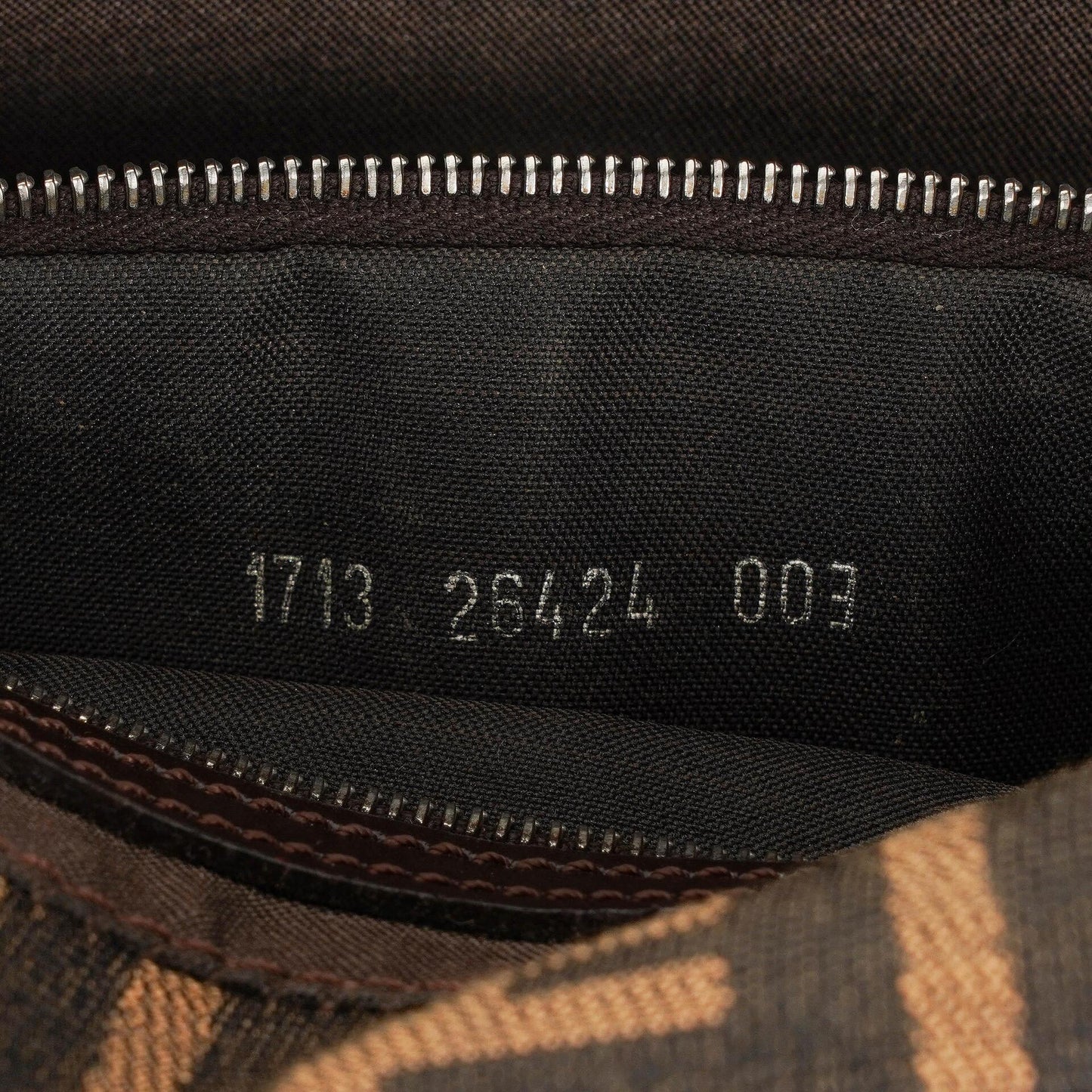 Fendi Zucca Baguette FF Schultertasche in Braun