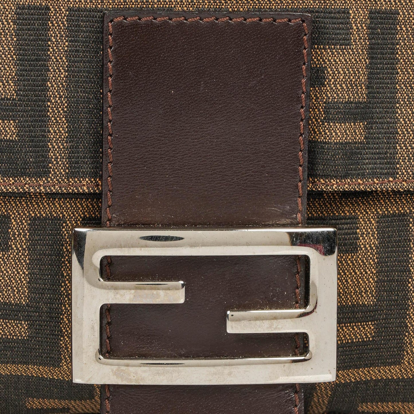 Fendi Zucca Baguette FF Schultertasche in Braun