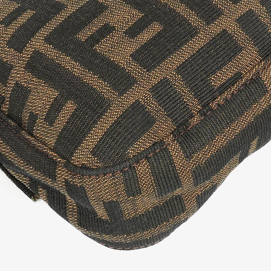 Fendi Zucca Baguette Schultertasche