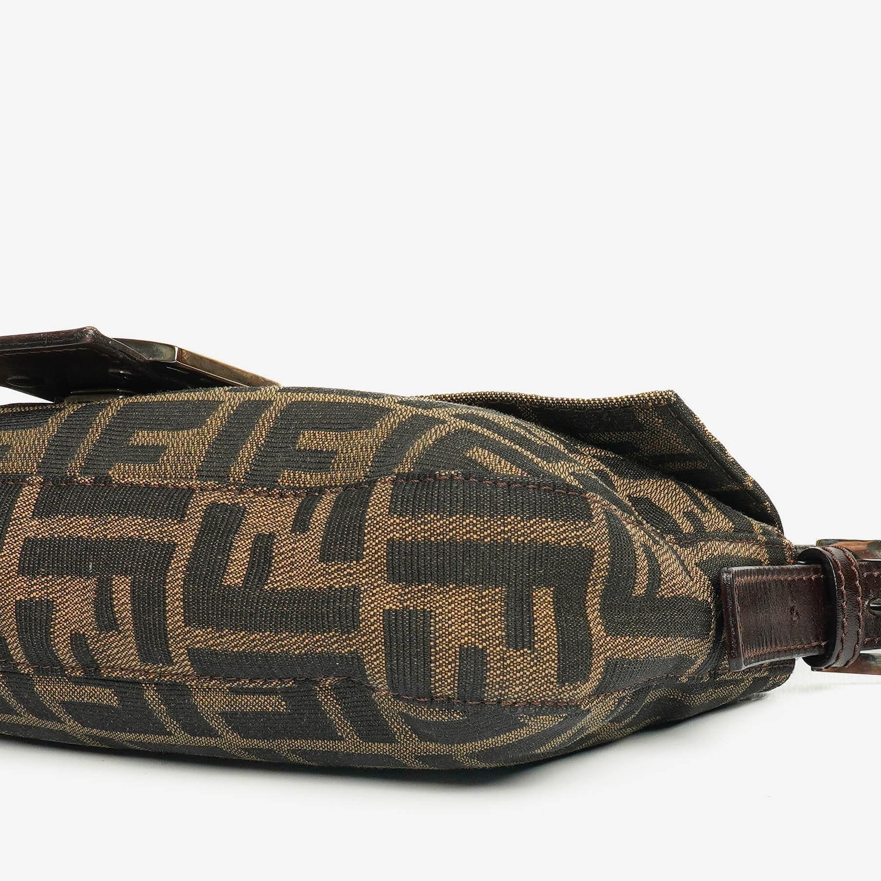 Fendi Zucca Baguette Schultertasche