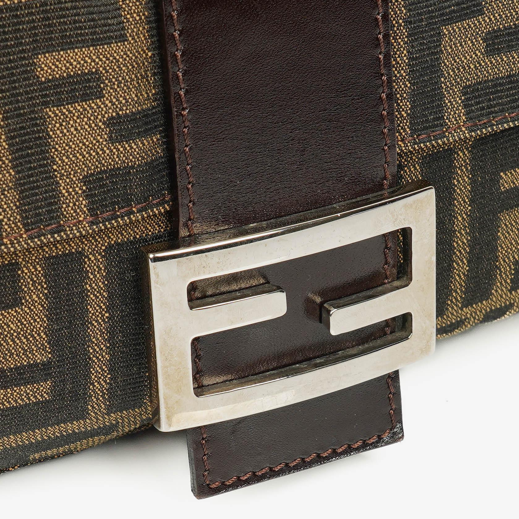 Fendi Zucca Baguette Schultertasche