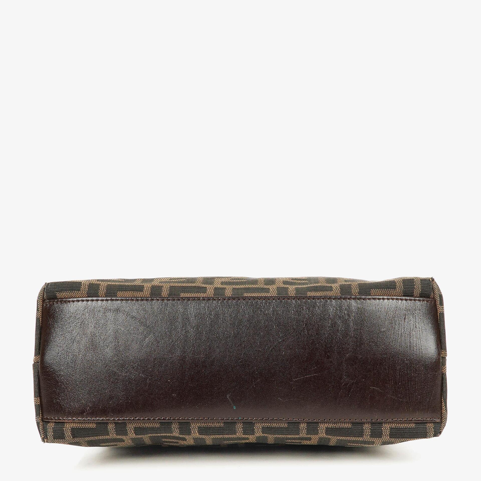 Fendi Zucca Handtasche mit Obergriff in Braun