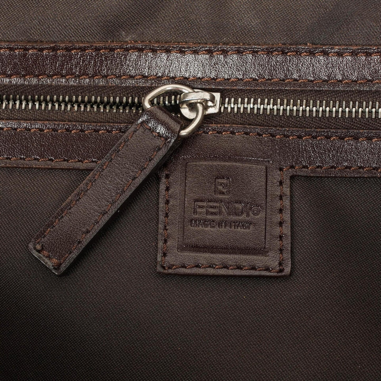 Fendi Zucca Handtasche mit Obergriff in Braun