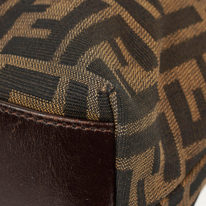 Fendi Zucca Handtasche mit Obergriff in Braun