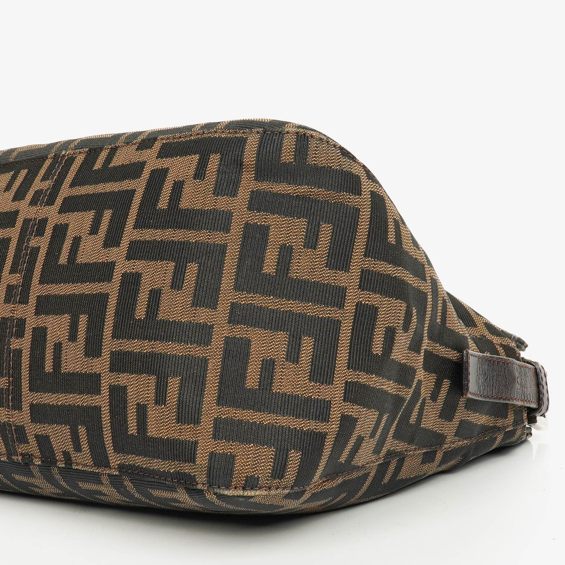 Fendi Zucca Mamma Baguette Schultertasche