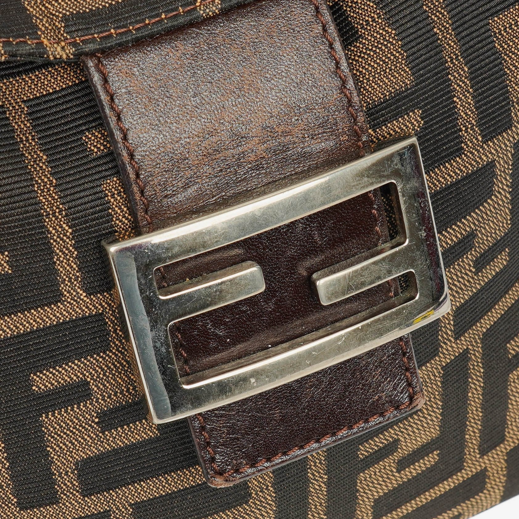 Fendi Zucca Mamma Baguette Schultertasche