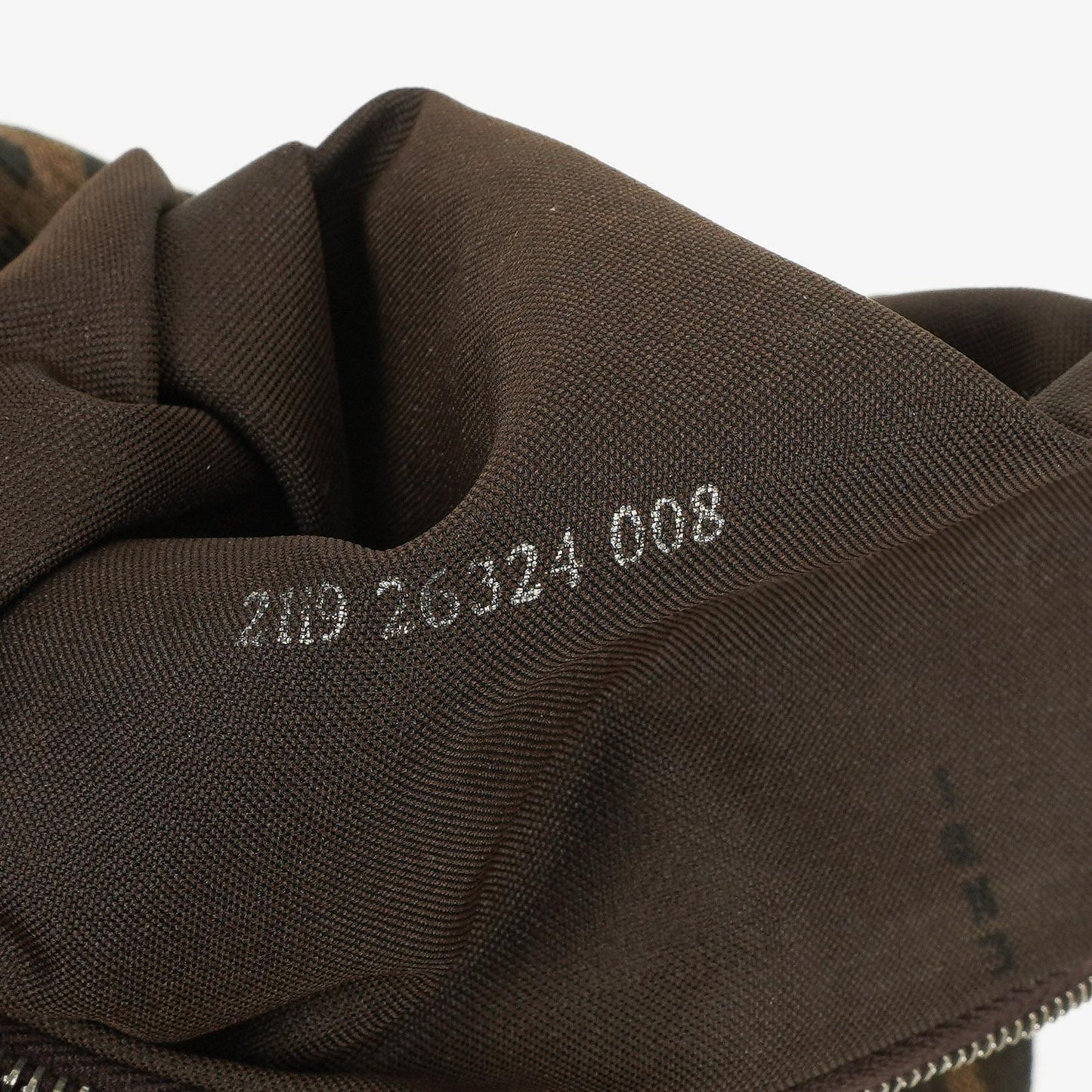 Fendi Zucca Mamma Baguette Schultertasche in Tobacco
