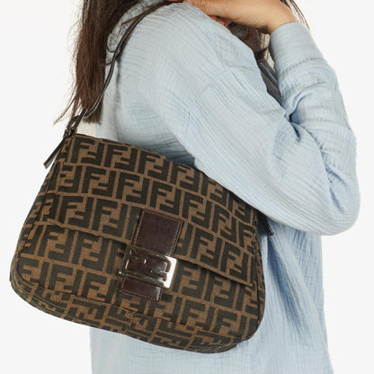 Fendi Zucca Mamma Baguette Tobacco Schultertasche