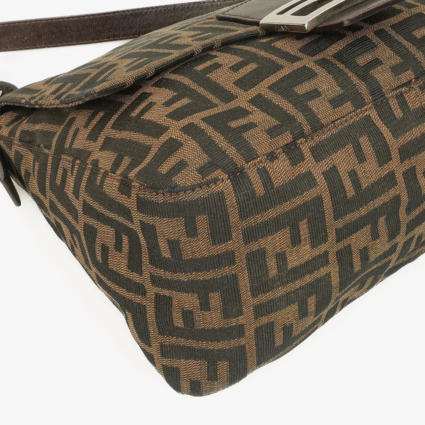 Fendi Zucca Mamma Baguette Tobacco Schultertasche