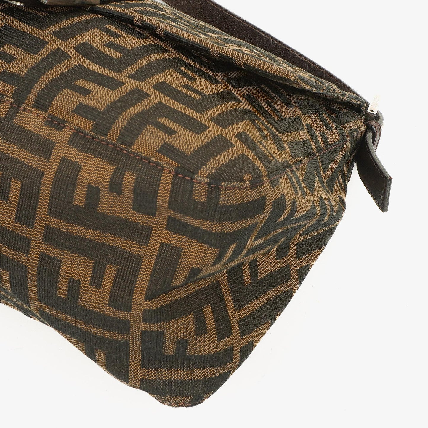 Fendi Zucca Mamma Baguette Tobacco Schultertasche